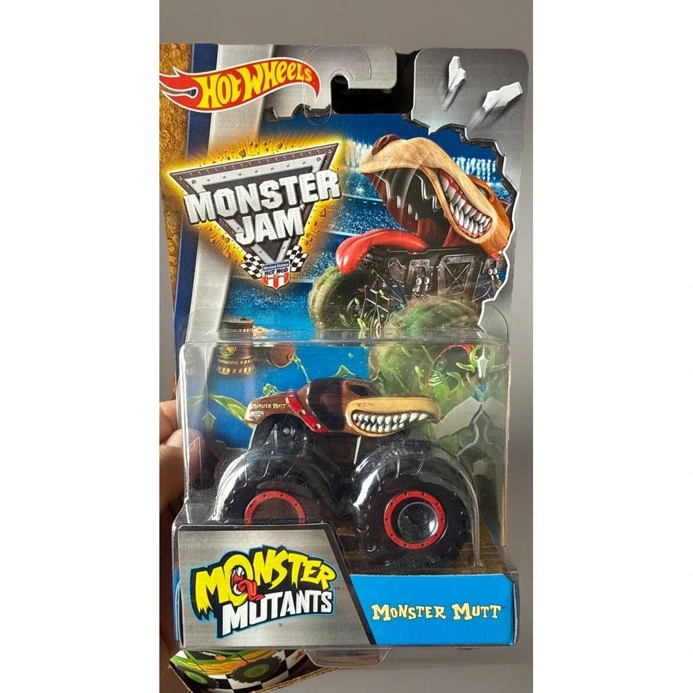 Hot Wheels Monster Jam MONSTER MUTT MUTANTS Rare!!